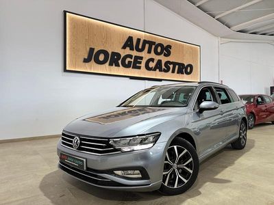 Gris Usado 2020 VW Passat Executive Familiar | 16.300 € (Precio justo)
