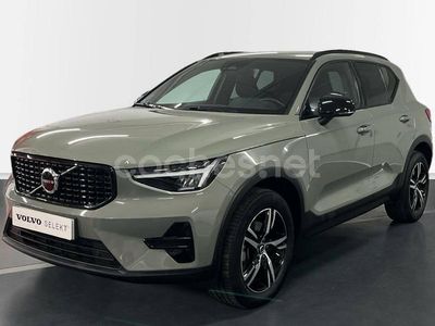 Usado Volvo XC40 Plus 163 CV (119 kW) 2025 Verde SUV