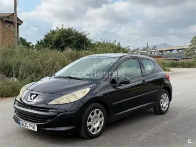 Usado Peugeot 207 75 CV (55 kW) 2008 Negro Berlina