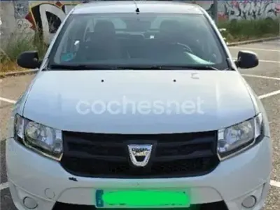 Usado Dacia Logan Ambiance 75 CV (55 kW) 2014 Blanco Berlina