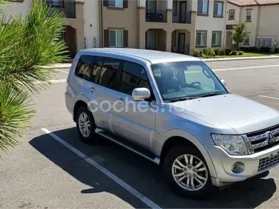 Usado Mitsubishi Montero 200 CV (147 kW) 2016 Gris / plata SUV