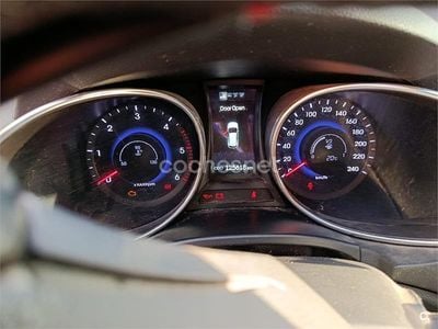 Rojo Usado 2014 Hyundai Grand Santa Fe Style SUV | 16.000 €