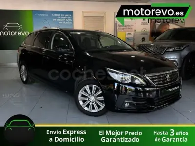 Usado Peugeot 308 SW Style 130 CV (95 kW) 2021 Negro Familiar