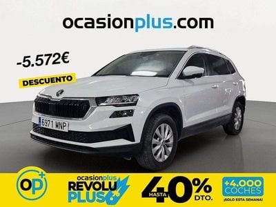 Usado Skoda Karoq Selection 115 CV (84 kW) 2024 Blanco SUV