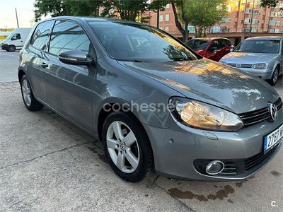 Usado VW Golf VI 105 CV (77 kW) 2010 Gris / plata Utilitario