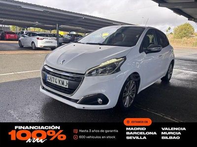 Usado Peugeot 208 Style 82 CV (60 kW) 2018 Blanco Utilitario