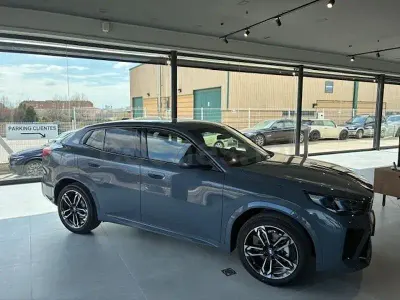 Nuevo BMW X2 163 CV (119 kW) 2026 Gris / plata SUV