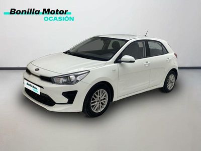 Usado Kia Rio 84 CV (61 kW) 2021 Blanco Berlina