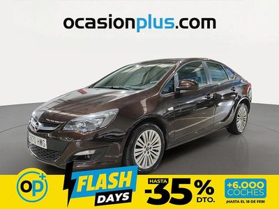 Usado Opel Astra Selective 140 CV (102 kW) 2014 Marrón Berlina