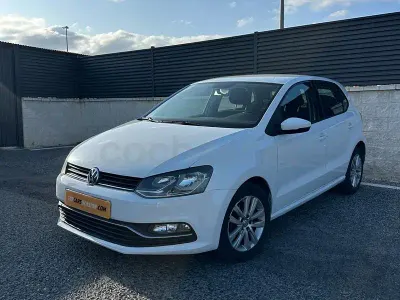 Używany VW Polo Advance 90 KM (66 kW) 2015 Biały Sedan/Limuzyna