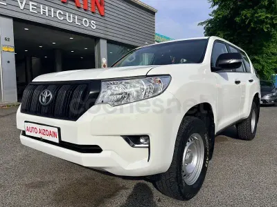 Begagnad Toyota Land Cruiser 204 HK (150 kW) 2021 Vit SUV