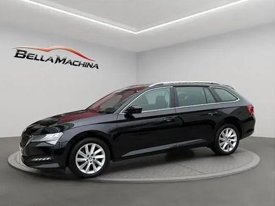 Usado Skoda Superb Ambition 150 HP (110 kW) 2022 Preto Carrinha