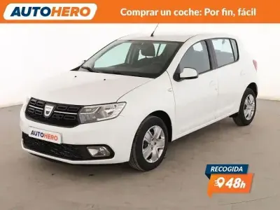 Usado Dacia Sandero Lauréate 90 CV (66 kW) 2017 Blanco Berlina
