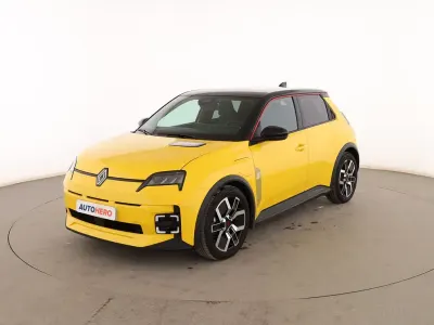 Usado Renault 5 E-Tech Komfort 110 kW (150 CV) 2025 Amarillo Utilitario
