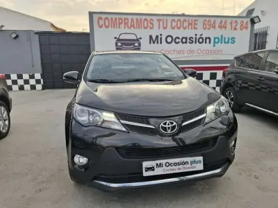 Używany Toyota RAV4 Active 124 KM (91 kW) 2014 Czarny SUV
