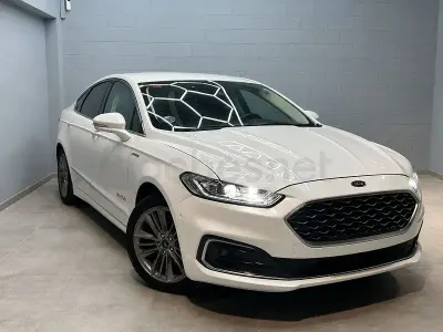 Usado Ford Mondeo Vignale 187 CV (137 kW) 2019 Blanco Familiar