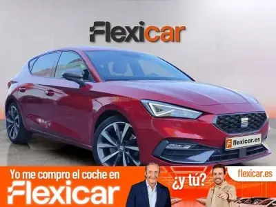 Usado Seat Leon FR 150 CV (110 kW) 2021 Rojo Berlina