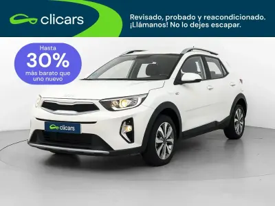 Usado Kia Stonic 84 CV (61 kW) 2023 Blanco SUV
