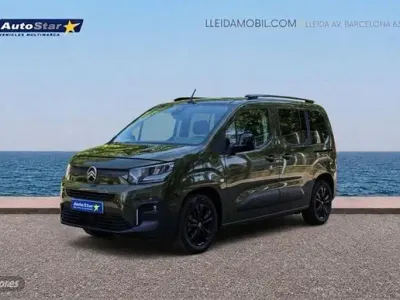 Usado Citroën Berlingo 102 CV (75 kW) 2024 Verde Monovolumen