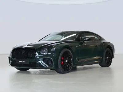 Usado Bentley Continental GT 659 CV (484 kW) 2021 Verde Coupe
