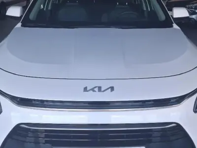 Usado Kia Niro 141 CV (103 kW) 2024 Blanco SUV