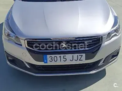 Usado Peugeot 508 Allure 180 CV (132 kW) 2015 Gris / plata Berlina