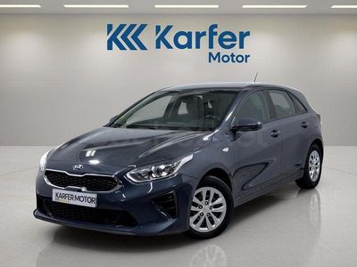 Usado Kia Ceed 100 CV (73 kW) 2020 Gris / plata Utilitario