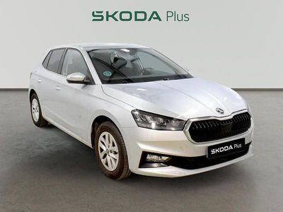 Nuevo Skoda Fabia Selection 115 CV (84 kW) 2025 Gris plata Utilitario