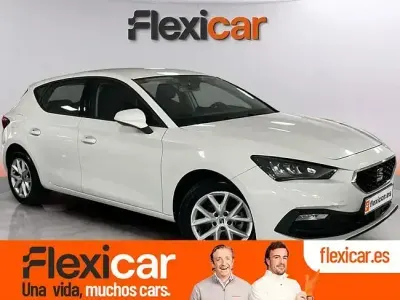 Usado Seat Leon Reference 115 CV (84 kW) 2021 Blanco