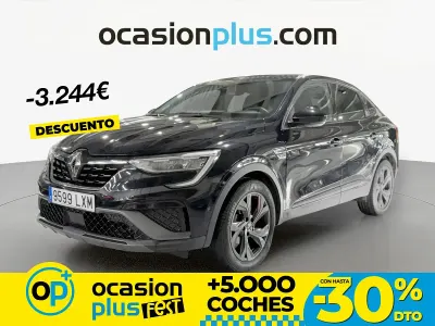 Usado Renault Arkana RS Line 140 CV (102 kW) 2022 Negro SUV