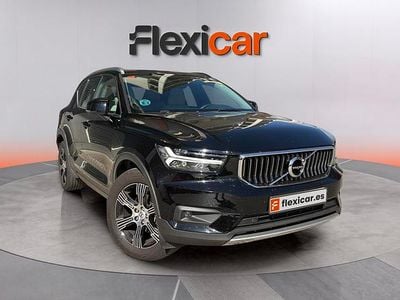 Usado Volvo XC40 Momentum 163 CV (119 kW) 2021 Negro SUV
