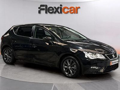 Usado Seat Leon Style 130 CV (95 kW) 2020 Negro Berlina