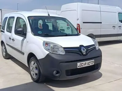 Usado Renault Kangoo Edition One 95 CV (69 kW) 2021 Blanco Monovolumen