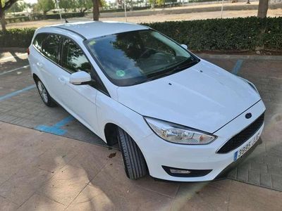 Usado Ford Focus Trend 95 HP (69 kW) 2015 Branco Citadino