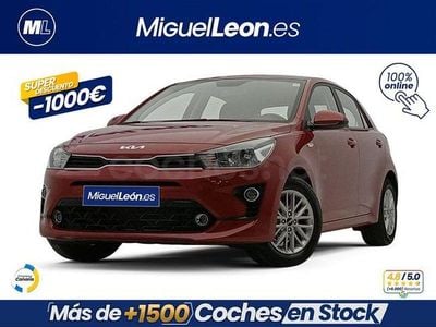 Usado Kia Rio 84 CV (61 kW) 2022 Rojo Berlina
