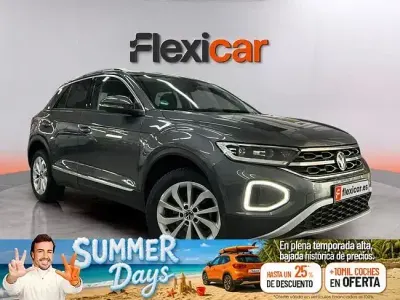 Usado VW T-Roc 110 CV (80 kW) 2023 Gris SUV