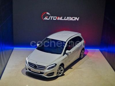 Blanco Usado 2016 Mercedes B200 Monovolumen | 16.990 € (Un poco caro)