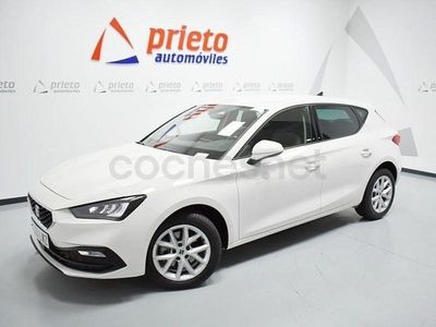 Usado Seat Leon Style 115 CV (84 kW) 2022 Blanco Berlina