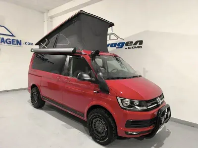 Usado VW California Beach 150 CV (110 kW) 2020 Rojo Van