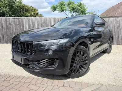 Usado Maserati Levante 275 CV (202 kW) 2018 Negro SUV