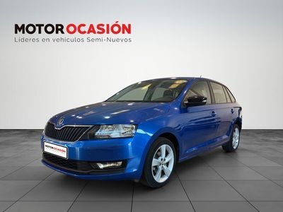 Usado Skoda Rapid Ambition 93 CV (68 kW) 2017 Azul metalizado Familiar