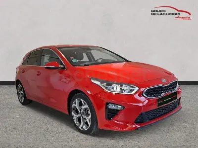 Usado Kia Ceed 136 CV (100 kW) 2019 Rojo Utilitario