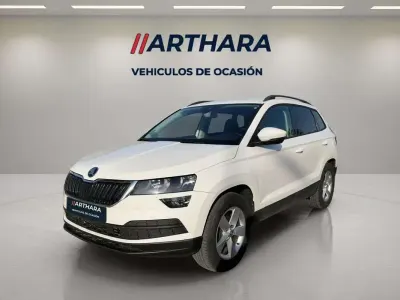 Usado Skoda Karoq Ambition 150 HP (110 kW) 2019 Branco SUV