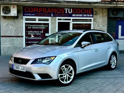 Usado Seat Leon Style 110 CV (80 kW) 2016 Gris / plata Familiar