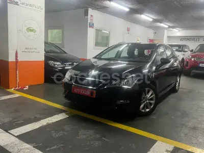 Usado Seat Leon Style 110 CV (80 kW) 2018 Negro Berlina