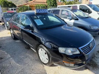 Usado VW Passat Highline 140 CV (102 kW) 2006 Negro Berlina
