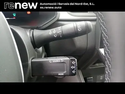 Nuevo Renault Captur Evolution 100 CV (73 kW) 2025 Blanco SUV