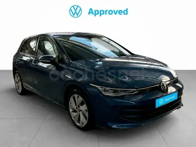 Usado VW Golf VIII 115 CV (84 kW) 2025 Azul Berlina