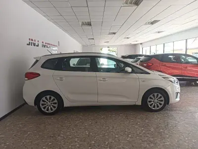 Używany Kia Carens