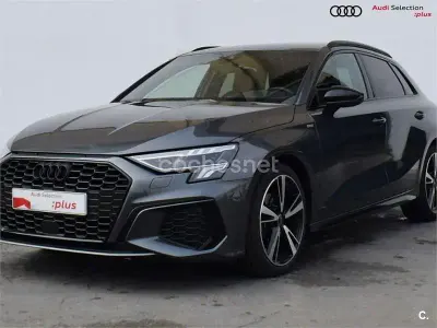 Usado Audi A3 Comfort 150 CV (110 kW) 2022 Gris / plata Berlina